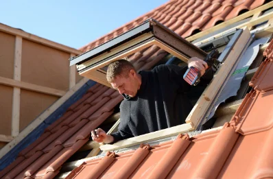 Pose de fenêtres de toit Velux à Guenviller